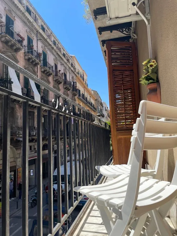 Al Kassaro Vacanze A باليرمو شقة